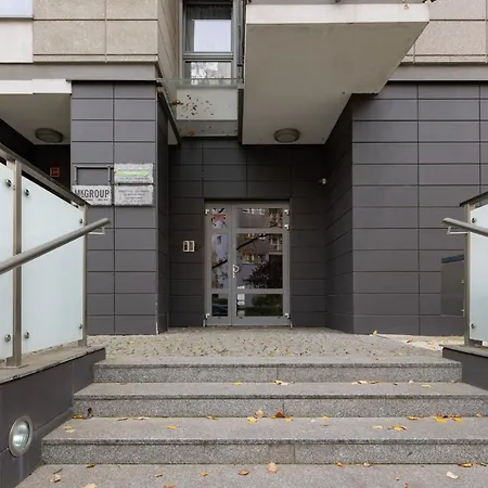 Srodmiescie Riverside Three-bedroom By Renters Daire