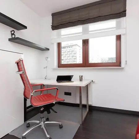 Srodmiescie Riverside Three-bedroom By Renters Apartmán *